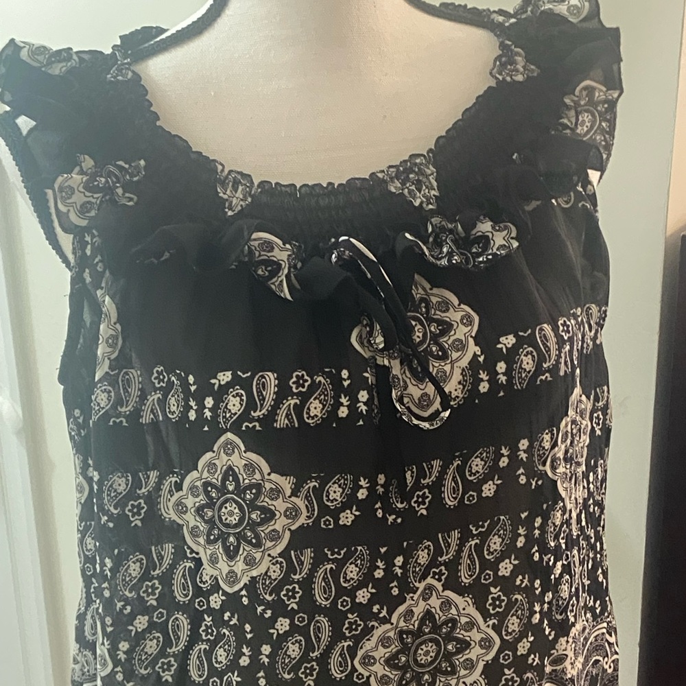 Black and White Paisley Tank Top